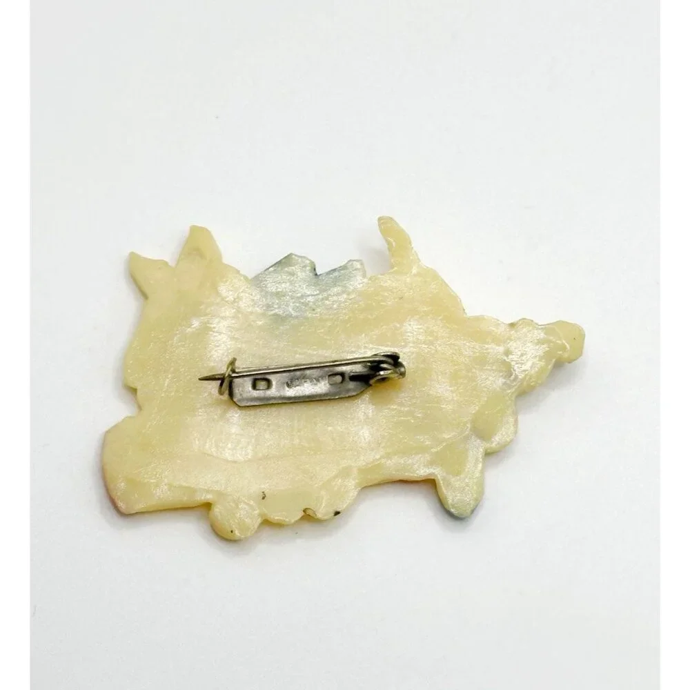 Japan C Clasp 1940’s Celluloid Scotty Dog With‎ Golf Clubs Pin Brooch